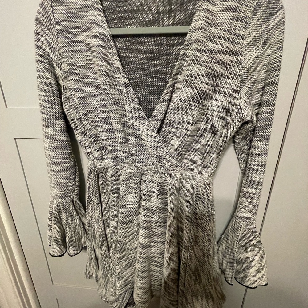Chic Gray Women's Long Sleeve Sweater